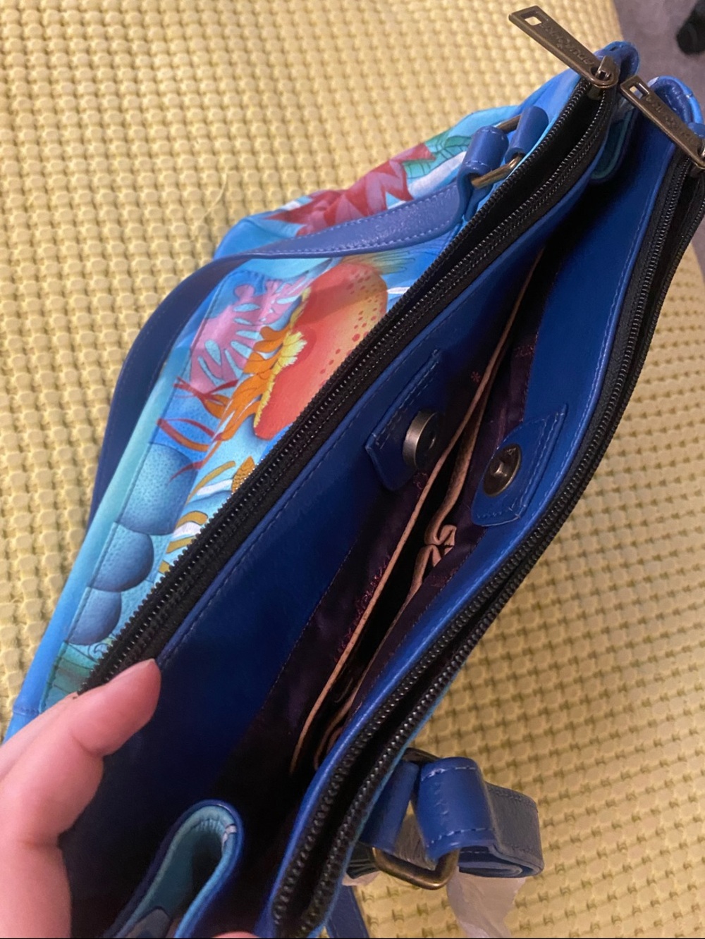 NWOT Anuschka Blue Hand-Painted Jellyfish Seahorse Crossbody Bag - Picture 5 of 5